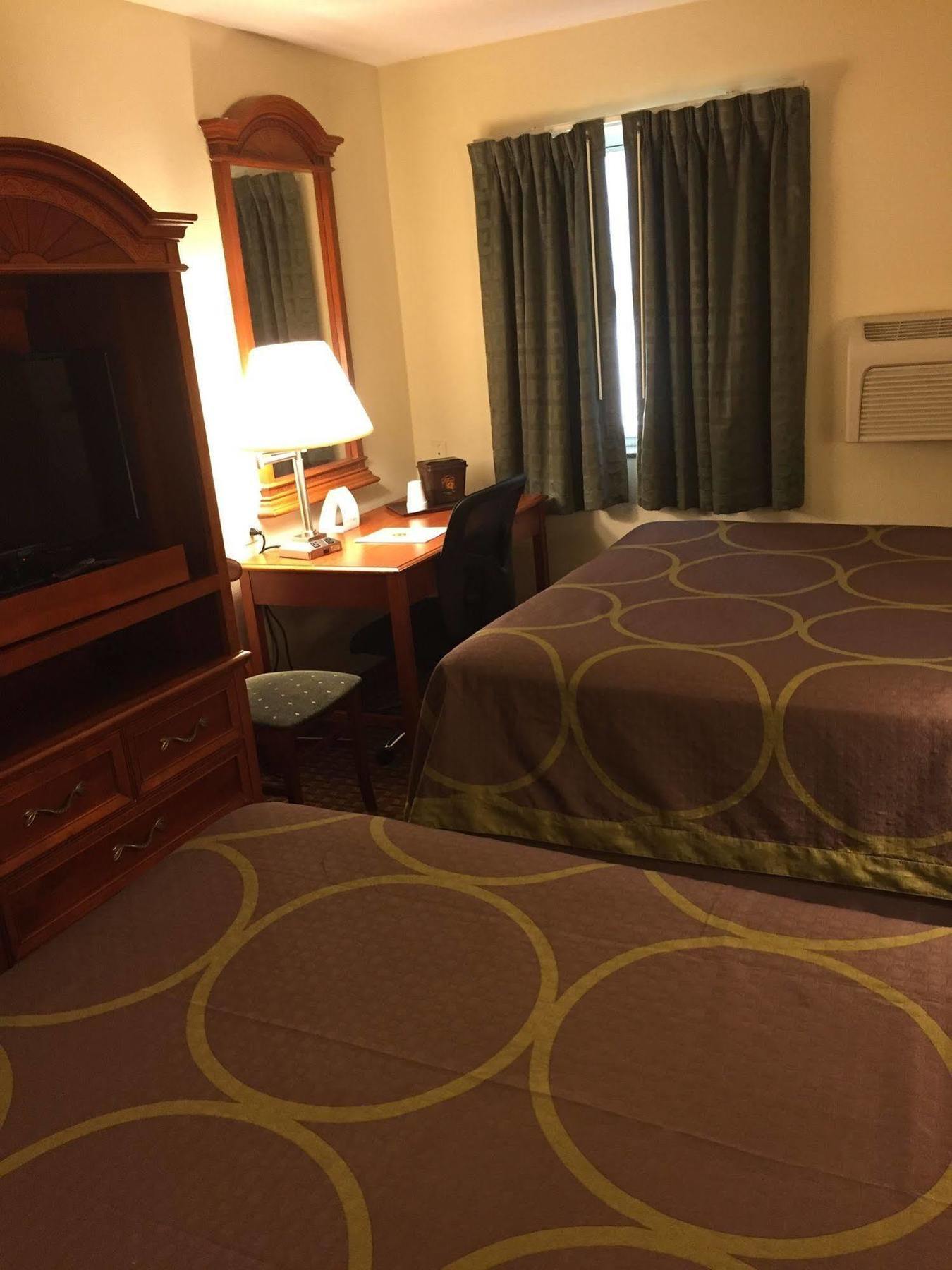 Super 8 By Wyndham Allentown Luaran gambar